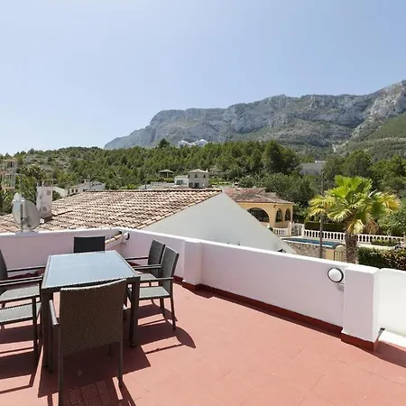Celi: Sea- & Mountain View, Peaceful & Comfortable. * Denia