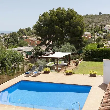 Celi: Sea- & Mountain View, Peaceful & Comfortable. Villa *
