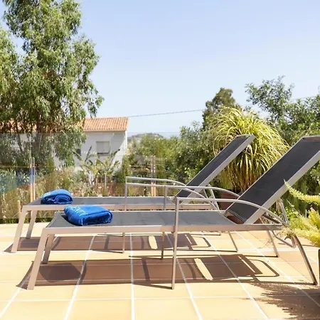 Celi: Sea- & Mountain View, Peaceful & Comfortable. Villa