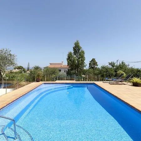 Celi: Sea- & Mountain View, Peaceful & Comfortable. Villa Denia