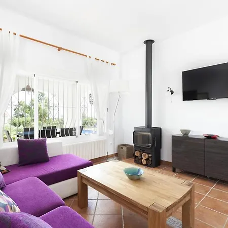 Celi: Sea- & Mountain View, Peaceful & Comfortable. *