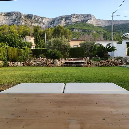 Celi: Sea- & Mountain View, Peaceful & Comfortable. Willa *