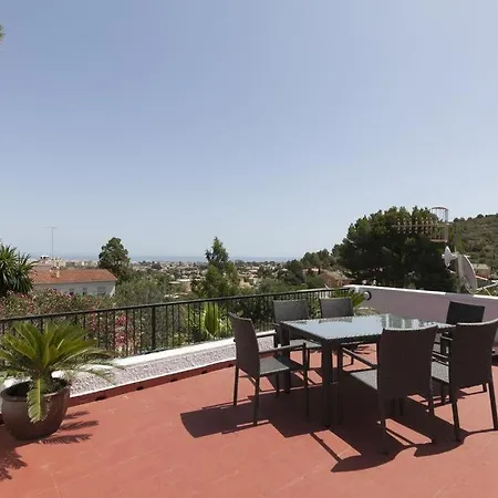 Celi: Sea- & Mountain View, Peaceful & Comfortable. *
